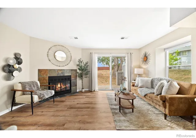Photo 2 of Townhouse for sale at 9433 Lou Dr, Thornton, CO 80260 | MLS# IR1070335 | Listing updated on 2026-10-09