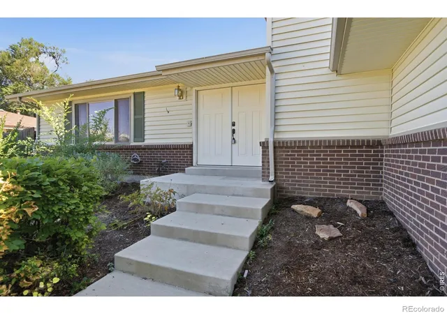 Photo 3 of Single family home for sale at 2402 Mountair Ln, Greeley, CO 80634 | MLS# IR1070338 | Listing updated on 2026-10-09
