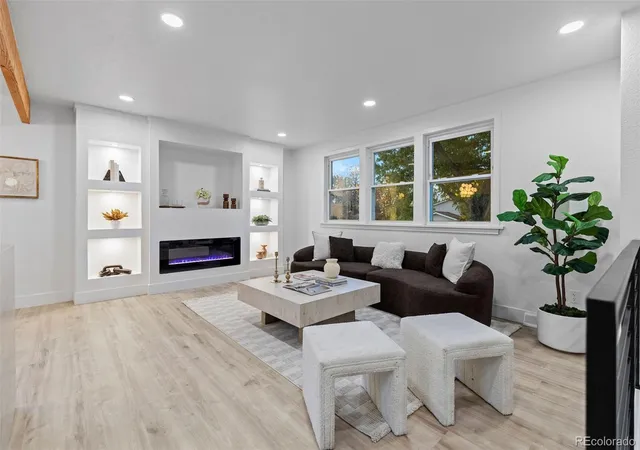 Photo 3 of Single family home for sale at 9525 W Wesley Ave, Lakewood, CO 80227 | MLS# 7901752 | Listing updated on 2026-10-09