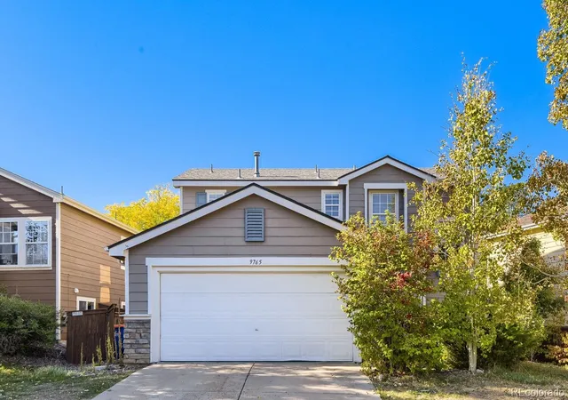 Single family home for sale at 9765 Saybrook St, Highlands Ranch, CO 80126 | MLS# 7982313