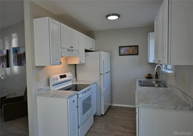 Photo 2 of Single family home for sale at 4524 S Pagosa Cir, Aurora, CO 80015 | MLS# 1826890 | Listing updated on 2026-10-10