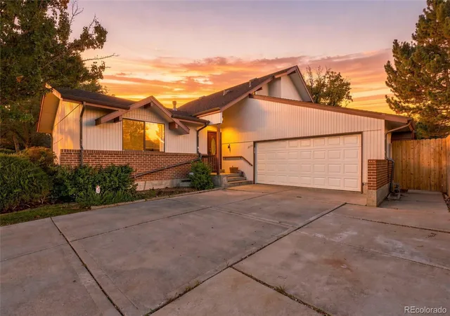 Single family home for sale at 5650 W 73rd Avenue, Arvada, CO 80003 | MLS# 5036626