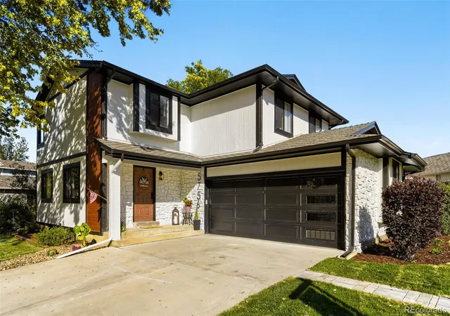 Single family home for sale at 5756 S Lansing Ct, Englewood, CO 80111 | MLS# 8579784