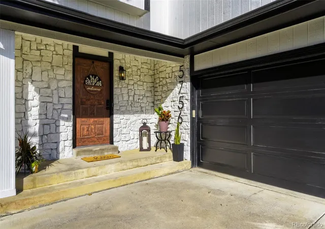 Photo 4 of Single family home for sale at 5756 S Lansing Ct, Englewood, CO 80111 | MLS# 8579784 | Listing updated on 2026-10-09