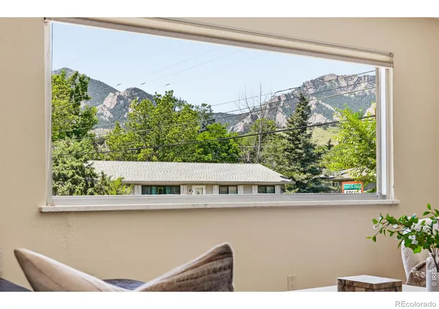 Photo 2 of Single family home for sale at 720 Gillaspie Dr, Boulder, CO 80305 | MLS# IR1070357 | Listing updated on 2026-10-09