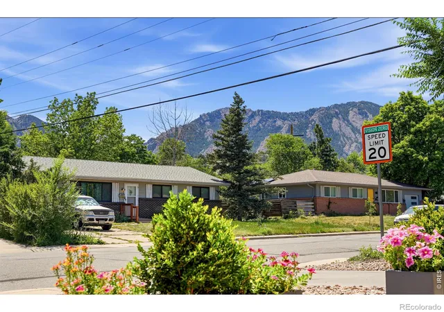 Photo 3 of Single family home for sale at 720 Gillaspie Dr, Boulder, CO 80305 | MLS# IR1070357 | Listing updated on 2026-10-09