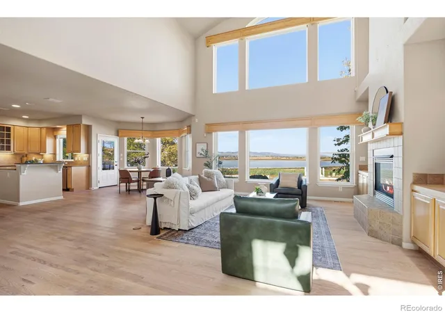 Photo 1 of Single family home for sale at 4927 Valley Oak Dr, Loveland, CO 80538 | MLS# IR1070363 | Listing updated on 2026-10-16