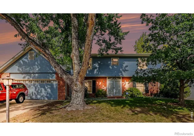 Photo 3 of Single family home for sale at 1433 Antero Dr, Loveland, CO 80538 | MLS# IR1070366 | Listing updated on 2026-10-10