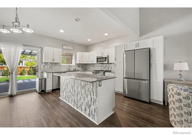 Photo 4 of Single family home for sale at 1238 Intrepid Dr, Fort Collins, CO 80526 | MLS# IR1070367 | Listing updated on 2026-10-09