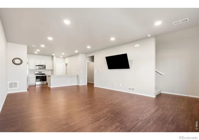 Photo 4 of Townhouse for sale at 3633 Ronald Reagan Ave, Wellington, CO 80549 | MLS# IR1070368 | Listing updated on 2026-10-10