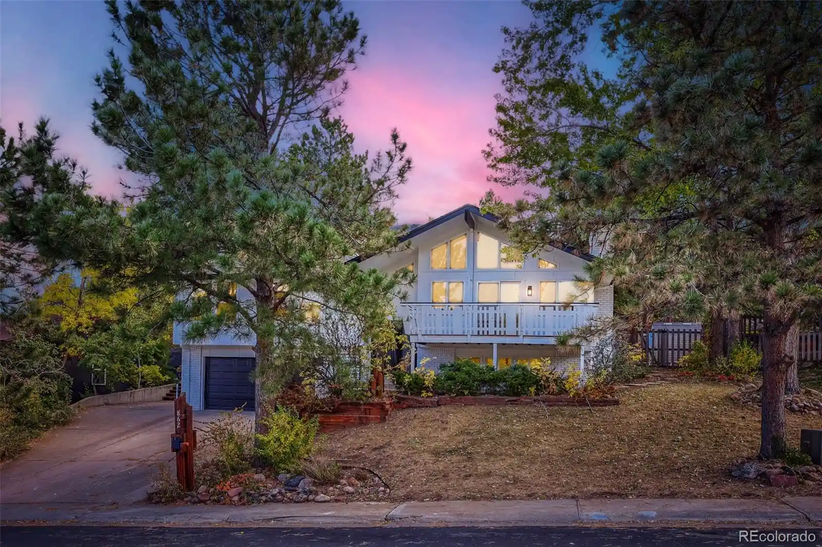 Photo 1 of Single family home for sale at 862 S Deframe Way, Lakewood, CO 80228 | MLS# 8354451 | Listing updated on 2026-10-10