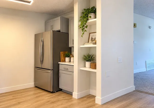 Photo 4 of Single family home for sale at 3125 S Lincoln St, Englewood, CO 80113 | MLS# 1767413 | Listing updated on 2026-10-26