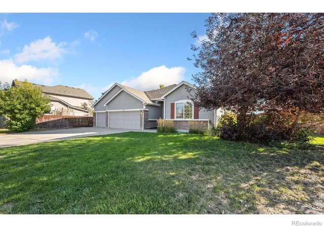 Photo 3 of Single family home for sale at 111 Kits Pl, Johnstown, CO 80534 | MLS# IR1070378 | Listing updated on 2026-10-09