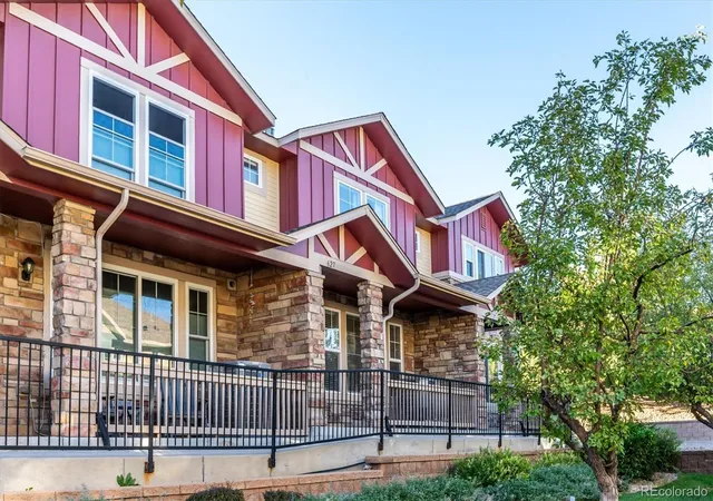 Photo 2 of Townhouse for sale at 627 S Norfolk Way, Aurora, CO 80017 | MLS# 9526437 | Listing updated on 2026-10-14