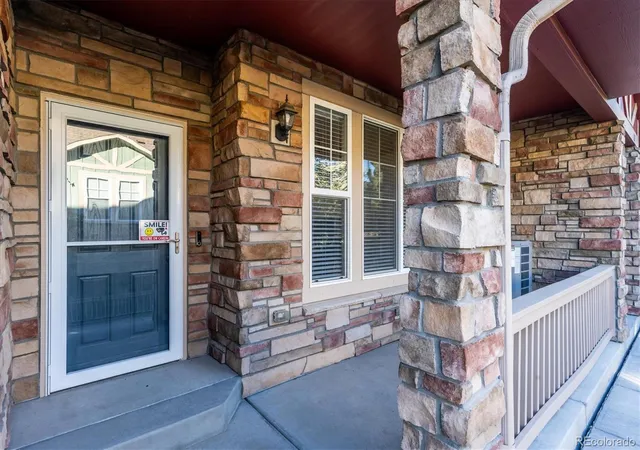 Photo 3 of Townhouse for sale at 627 S Norfolk Way, Aurora, CO 80017 | MLS# 9526437 | Listing updated on 2026-10-14