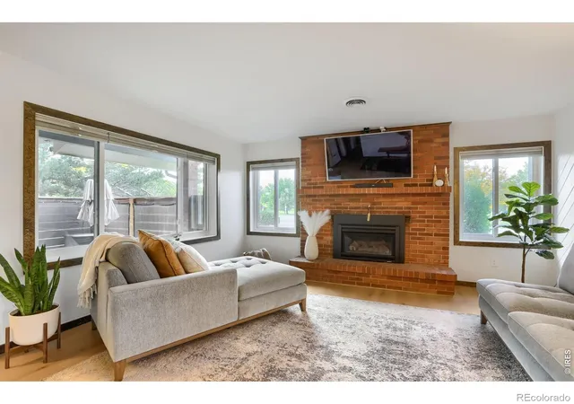 Photo 4 of Single family home for sale at 1800 Rollingwood Dr, Fort Collins, CO 80525 | MLS# IR1070380 | Listing updated on 2026-10-10