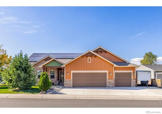 Photo 2 of Single family home for sale at 620 Lippitt Ave, Johnstown, CO 80534 | MLS# IR1070384 | Listing updated on 2026-10-09
