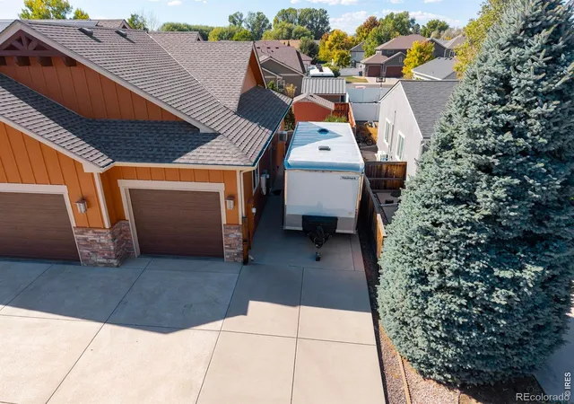 Photo 4 of Single family home for sale at 620 Lippitt Ave, Johnstown, CO 80534 | MLS# IR1070384 | Listing updated on 2026-10-09