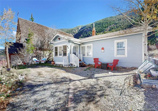 Single family home for sale at 404 Taos St, Georgetown, CO 80444 | MLS# 9609195