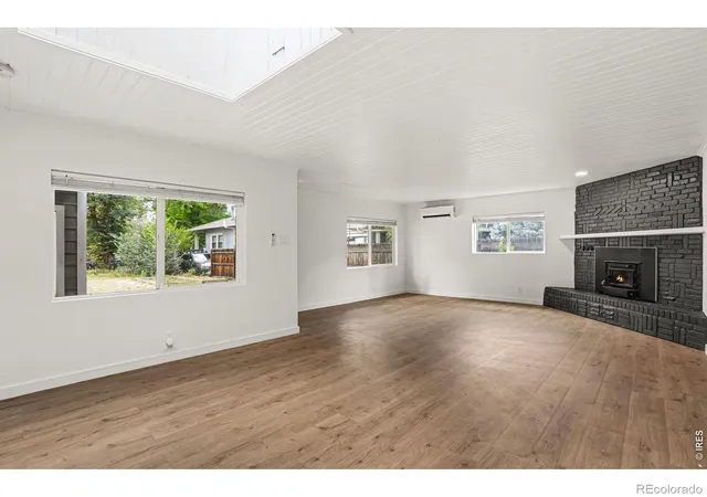 Photo 3 of Single family home for sale at 2266 S Humboldt St, Denver, CO 80210 | MLS# IR1070385 | Listing updated on 2026-10-09