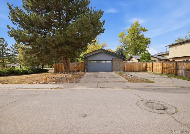Single family home for sale at 281 S Leyden St, Denver, CO 80224 | MLS# 8593966