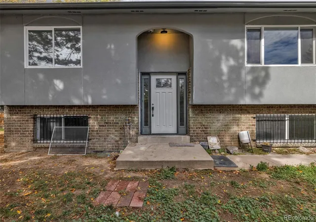 Photo 2 of Single family home for sale at 281 S Leyden St, Denver, CO 80224 | MLS# 8593966 | Listing updated on 2026-10-22