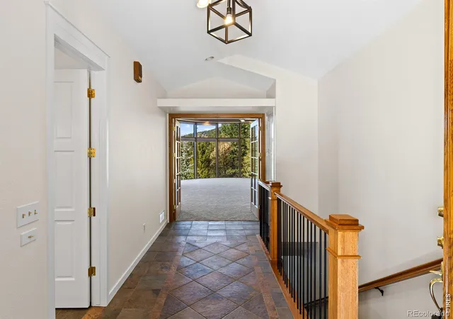 Photo 4 of Single family home for sale at 3434 Eaglecliff Cir Dr #D, Estes Park, CO 80517 | MLS# IR1070401 | Listing updated on 2026-10-10