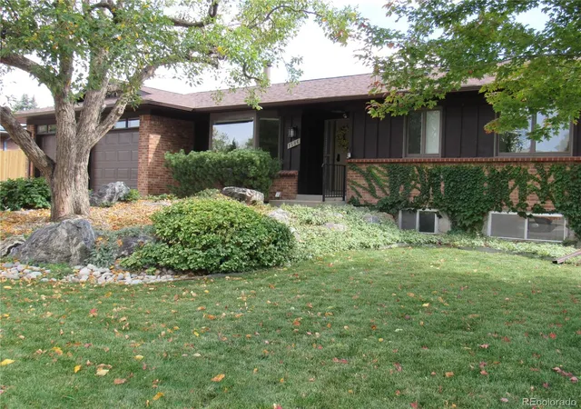 Photo 1 of Single family home for sale at 1586 S Wright Ct, Lakewood, CO 80228 | MLS# 5297022 | Listing updated on 2026-10-11
