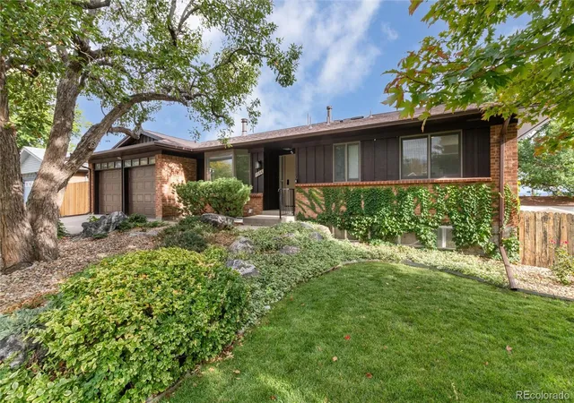 Single family home for sale at 1586 S Wright Ct, Lakewood, CO 80228 | MLS# 5297022