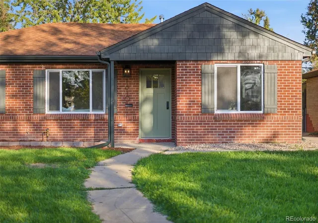 Photo 1 of Single family home for sale at 1610 Roslyn St, Denver, CO 80220 | MLS# 6208147 | Listing updated on 2026-10-10