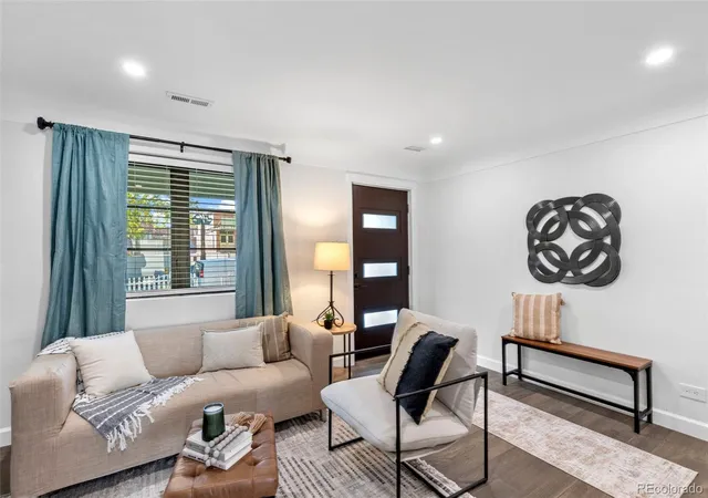 Photo 4 of Single family home for sale at 950 Utica St, Denver, CO 80204 | MLS# 2052414 | Listing updated on 2026-10-10