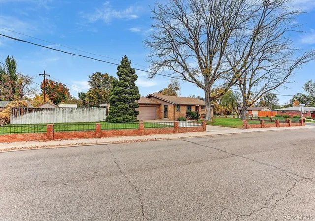 Photo 3 of Single family home for sale at 4505 Quay St, Wheat Ridge, CO 80033 | MLS# 6331523 | Listing updated on 2026-10-15