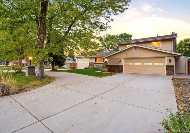 Photo 2 of Single family home for sale at 8374 S Yukon St, Littleton, CO 80128 | MLS# 6201657 | Listing updated on 2026-10-18