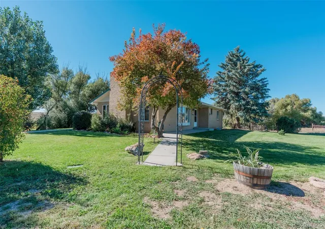 Photo 4 of Single family home for sale at 7715 S State Hwy 83, Franktown, CO 80116 | MLS# 5082701 | Listing updated on 2026-10-12