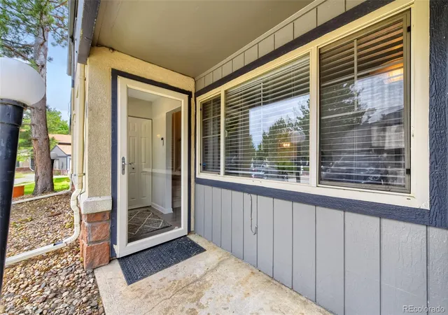 Listing Photo 2 - Condo for sale in building located at 790 W Moorhead Cir, Boulder, CO 80305 - Unit #E