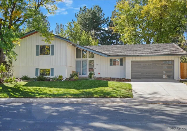 Single family home for sale at 3685 S Narcissus Way, Denver, CO 80237 | MLS# 4403090