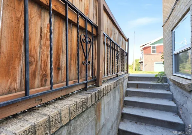 Photo 3 of Condo for sale at 4260 W 32nd Avenue, Denver, CO 80212 | MLS# IR1070417 | Listing updated on 2026-10-11