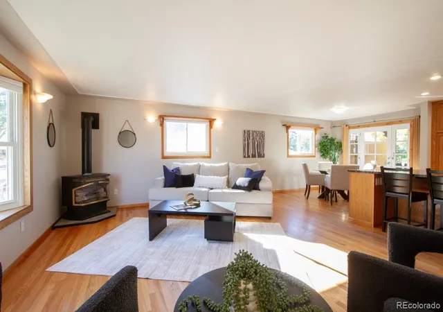 Photo 4 of Single family home for sale at 6459 Iris St, Arvada, CO 80004 | MLS# 9722256 | Listing updated on 2026-10-15