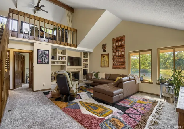 Photo 2 of Townhouse for sale at 127 S Eagle Cir, Aurora, CO 80012 | MLS# 8363025 | Listing updated on 2026-10-22