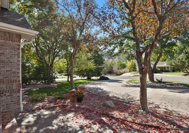 Photo 4 of Single family home for sale at 16683 W 56th Drive, Golden, CO 80403 | MLS# 1628503 | Listing updated on 2026-10-14