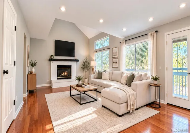 Photo 3 of Single family home for sale at 9557 Brentford Dr, Highlands Ranch, CO 80130 | MLS# 9033504 | Listing updated on 2026-10-11