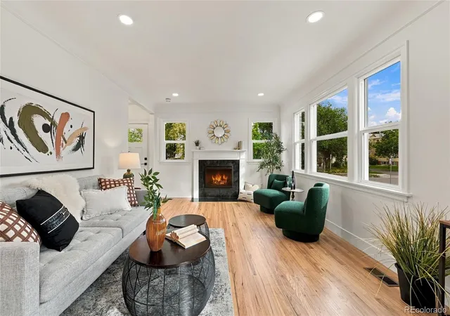 Photo 3 of Single family home for sale at 1211 Bellaire St, Denver, CO 80220 | MLS# 8808158 | Listing updated on 2026-10-22