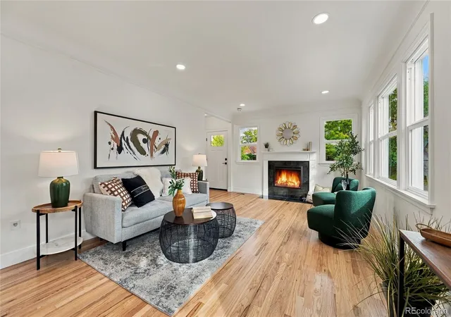 Photo 4 of Single family home for sale at 1211 Bellaire St, Denver, CO 80220 | MLS# 8808158 | Listing updated on 2026-10-22