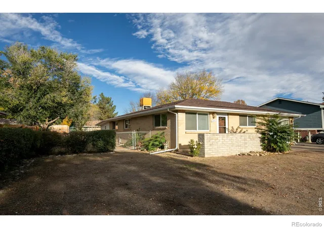 Single family home for sale at 445 Dickson St, Longmont, CO 80504 | MLS# IR1070430