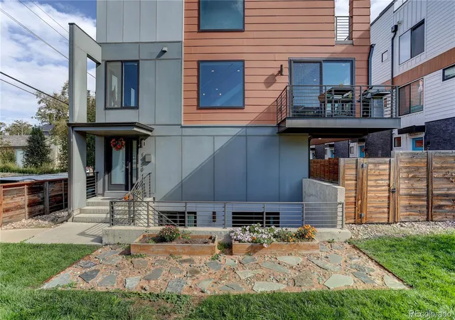 Photo 2 of Single family home for sale at 1950 Hooker St, Denver, CO 80204 | MLS# 9586645 | Listing updated on 2026-10-23