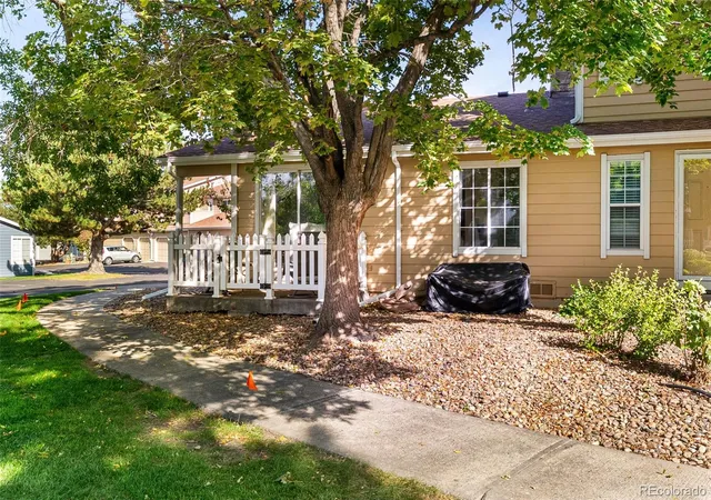 Photo 2 of Condo for sale at 8433 Everett Way #D, Arvada, CO 80005 | MLS# 6573454 | Listing updated on 2026-10-13