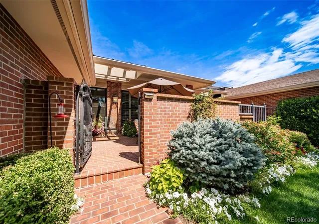 Photo 2 of Townhouse for sale at 2800 S University Blvd #154, Denver, CO 80210 | MLS# 4572939 | Listing updated on 2026-10-18