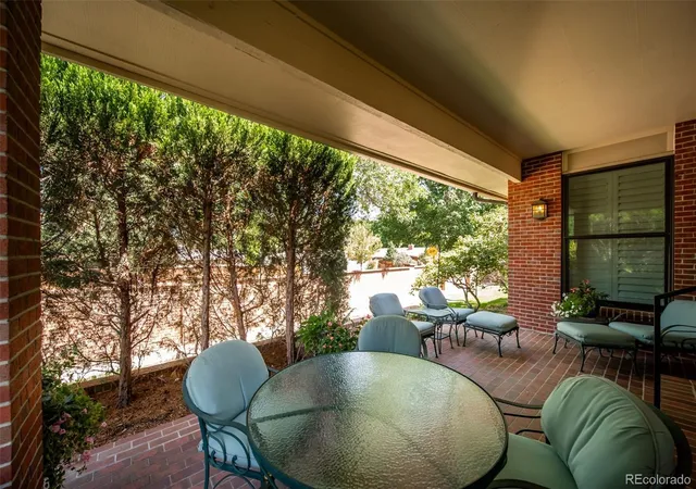 Photo 4 of Townhouse for sale at 2800 S University Blvd #154, Denver, CO 80210 | MLS# 4572939 | Listing updated on 2026-10-18