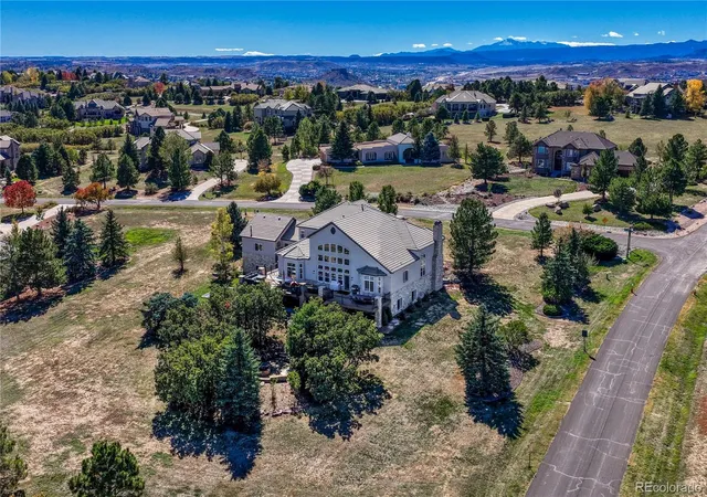 Photo 4 of Single family home for sale at 663 Sapphire Dr, Castle Rock, CO 80108 | MLS# 6168382 | Listing updated on 2026-10-20