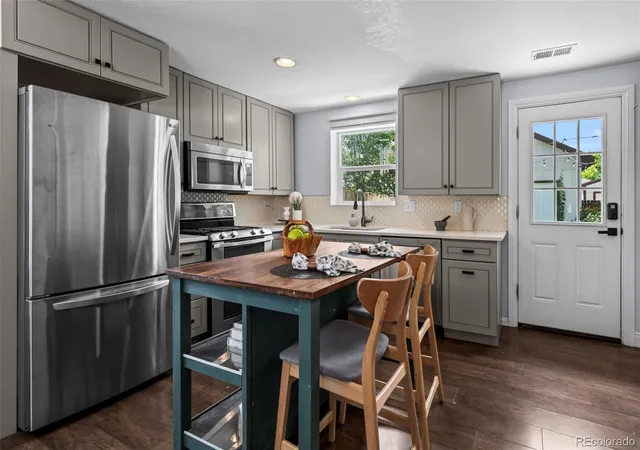 Photo 3 of Single family home for sale at 3051 Grape St, Denver, CO 80207 | MLS# 9535742 | Listing updated on 2026-10-17